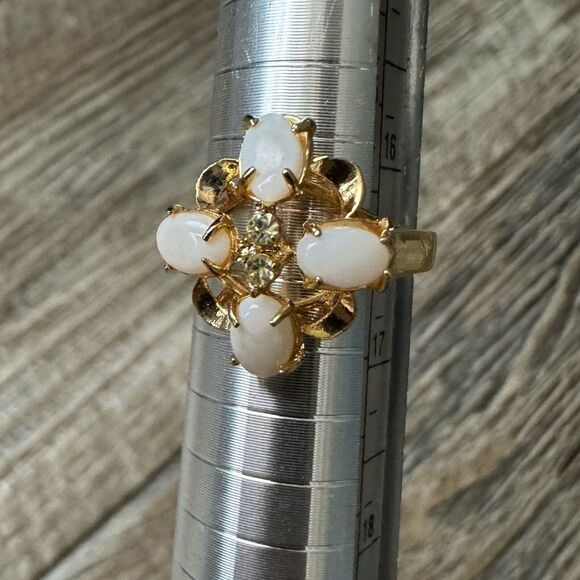 Vintage Gold Plated Opal Ring - Picture 11 of 11